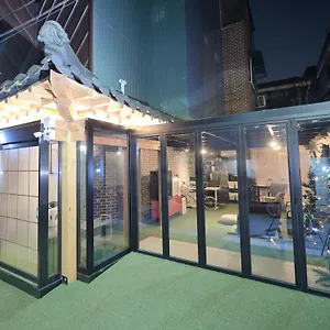2* 게스트하우스 와이의 하우스