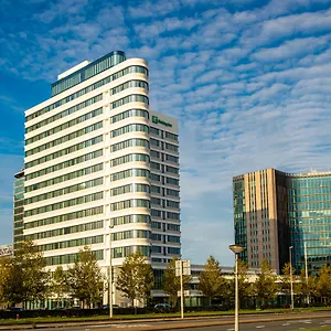 Отель Express Arena Towers By Ihg