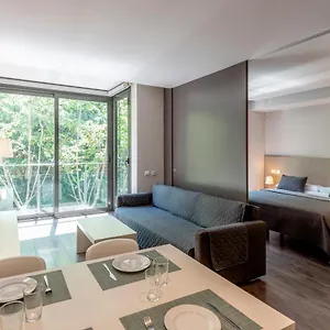 https://espais-blaus-apartments.catalonia-hotels.com