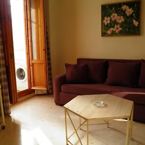 https://apartaments-sant-jordi-comtal-33.catalonia-hotels.com